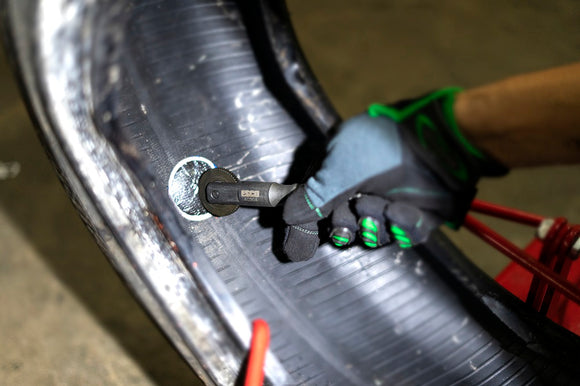 HEAVY DUTY STEEL STITCHER TIRE PATCH REPAIR ROLLER 1-1/2" X 3/16"