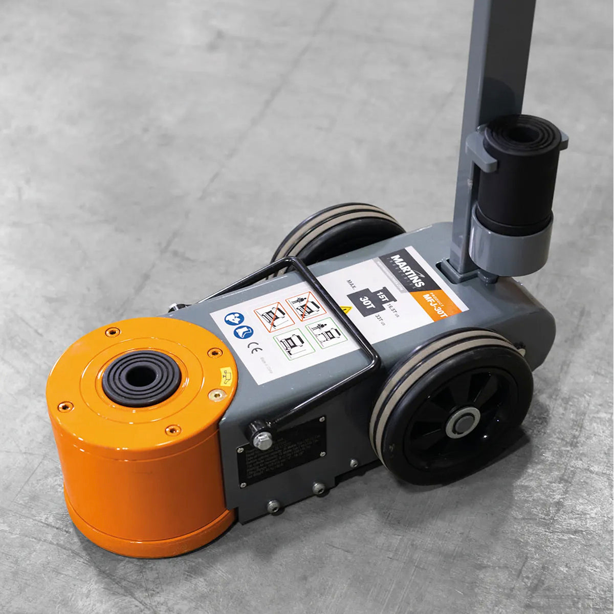 PROFESSIONAL PNEUMATIC / HYDRAULIC TRACKING JACK 33 TONS - 0