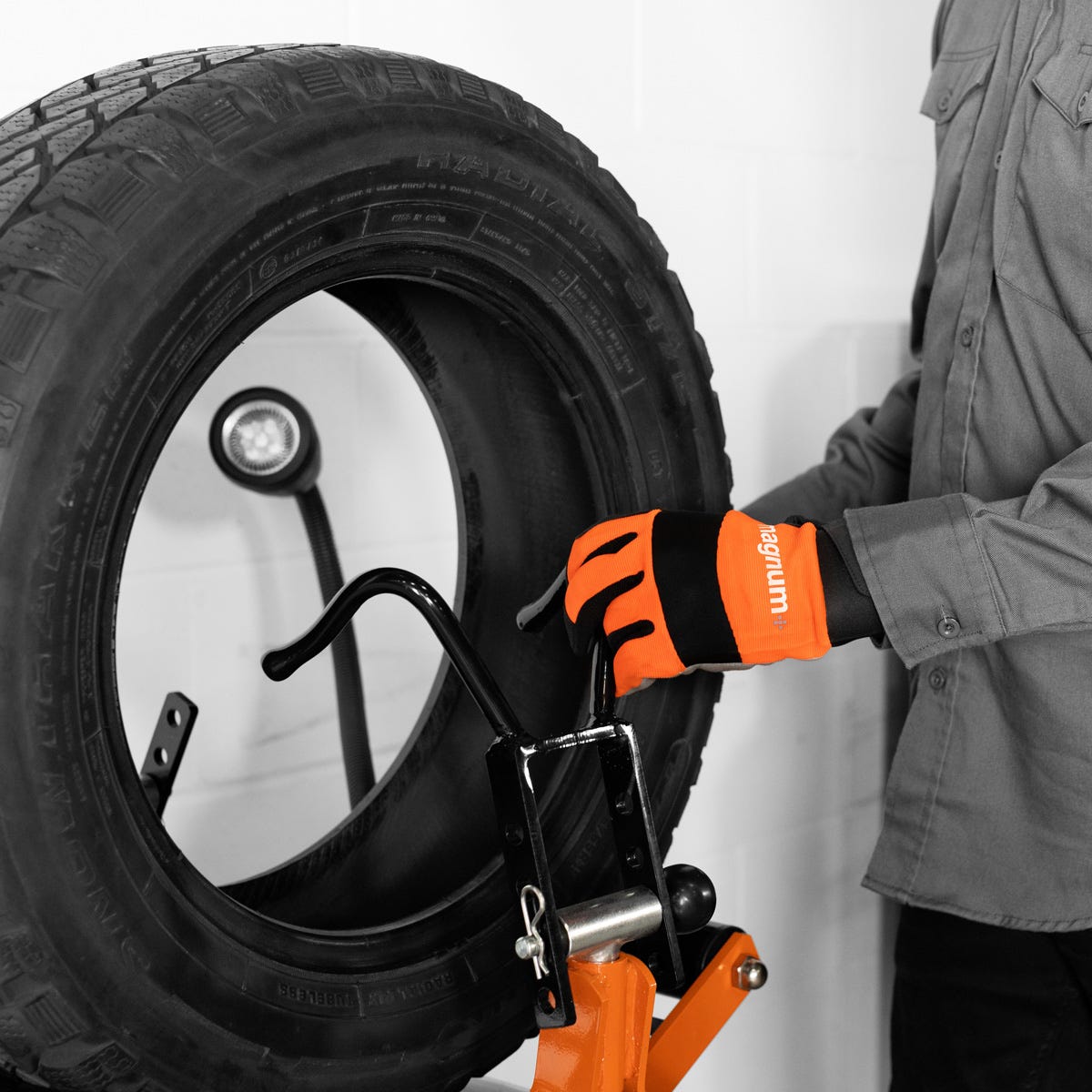 PNEUMATIC TIRE SPREADER - PASSENGER, SUV AND LT